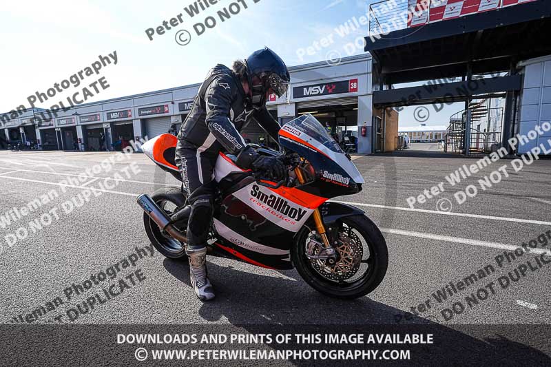 donington no limits trackday;donington park photographs;donington trackday photographs;no limits trackdays;peter wileman photography;trackday digital images;trackday photos